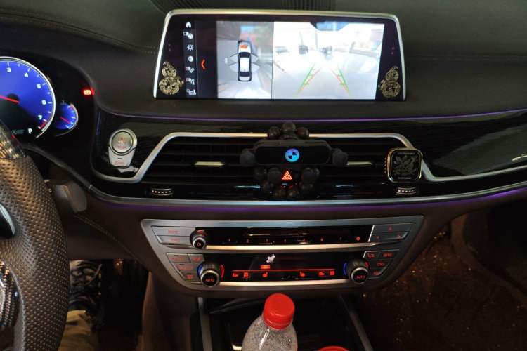 Used BMW 7 Series 2018 730Li Leading Model M Sport Package Audio And AC Panel