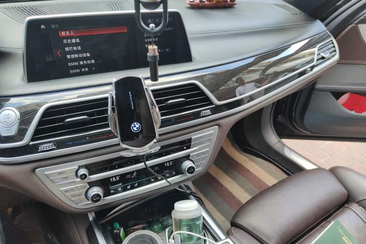 Used BMW 7 Series 2018 730Li Luxury Edition M Sport Package Audio And AC Panel