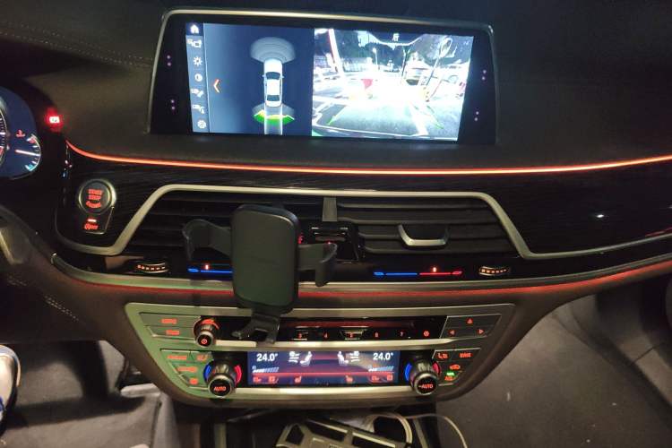 Used BMW 7 Series 2018 730Li Leading Model M Sport Package Audio And AC Panel