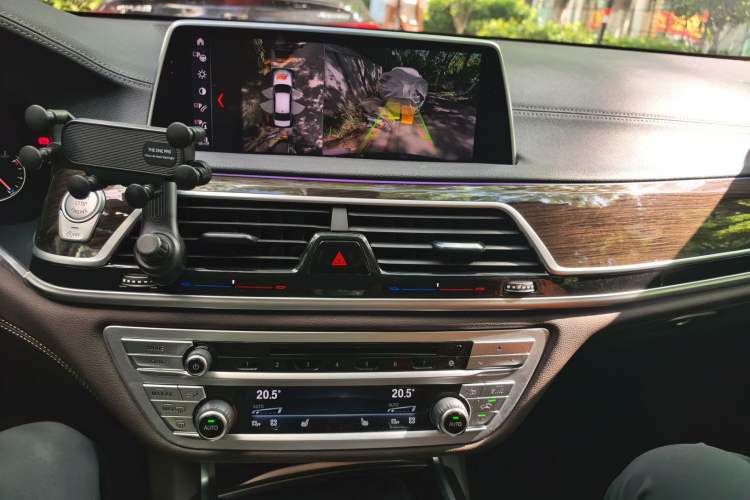 Used BMW 7 Series 2018 730Li Leading Model Excellence Package Audio And AC Panel