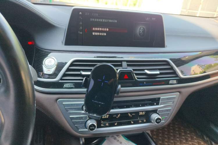 Used BMW 7 Series 2018 730Li Leading Model M Sport Package Audio And AC Panel
