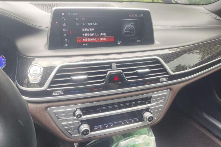 Used BMW 7 Series 2018 740Li M Sport Package Leading Model Audio And AC Panel