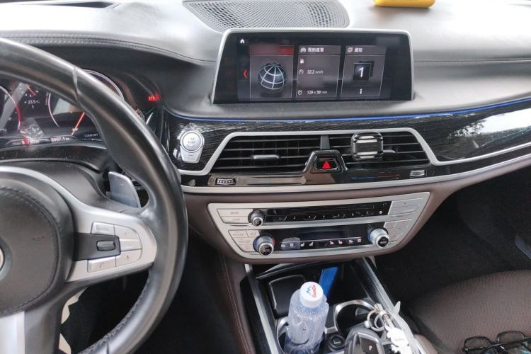 Used BMW 7 Series 2018 730Li Luxury Edition M Sport Package Audio And AC Panel