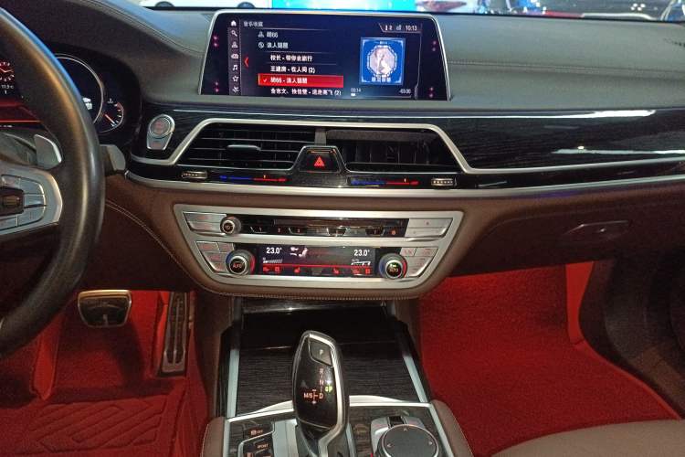 Used BMW 7 Series 2018 730Li Leading Model M Sport Package Audio And AC Panel