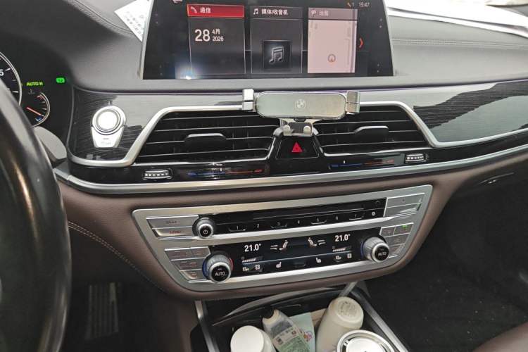 Used BMW 7 Series 2018 730Li Leading Model M Sport Package Audio And AC Panel