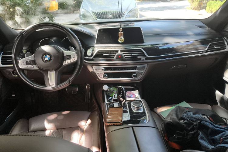 Used BMW 7 Series 2018 740Li M Sport Package Leading Model Center Console