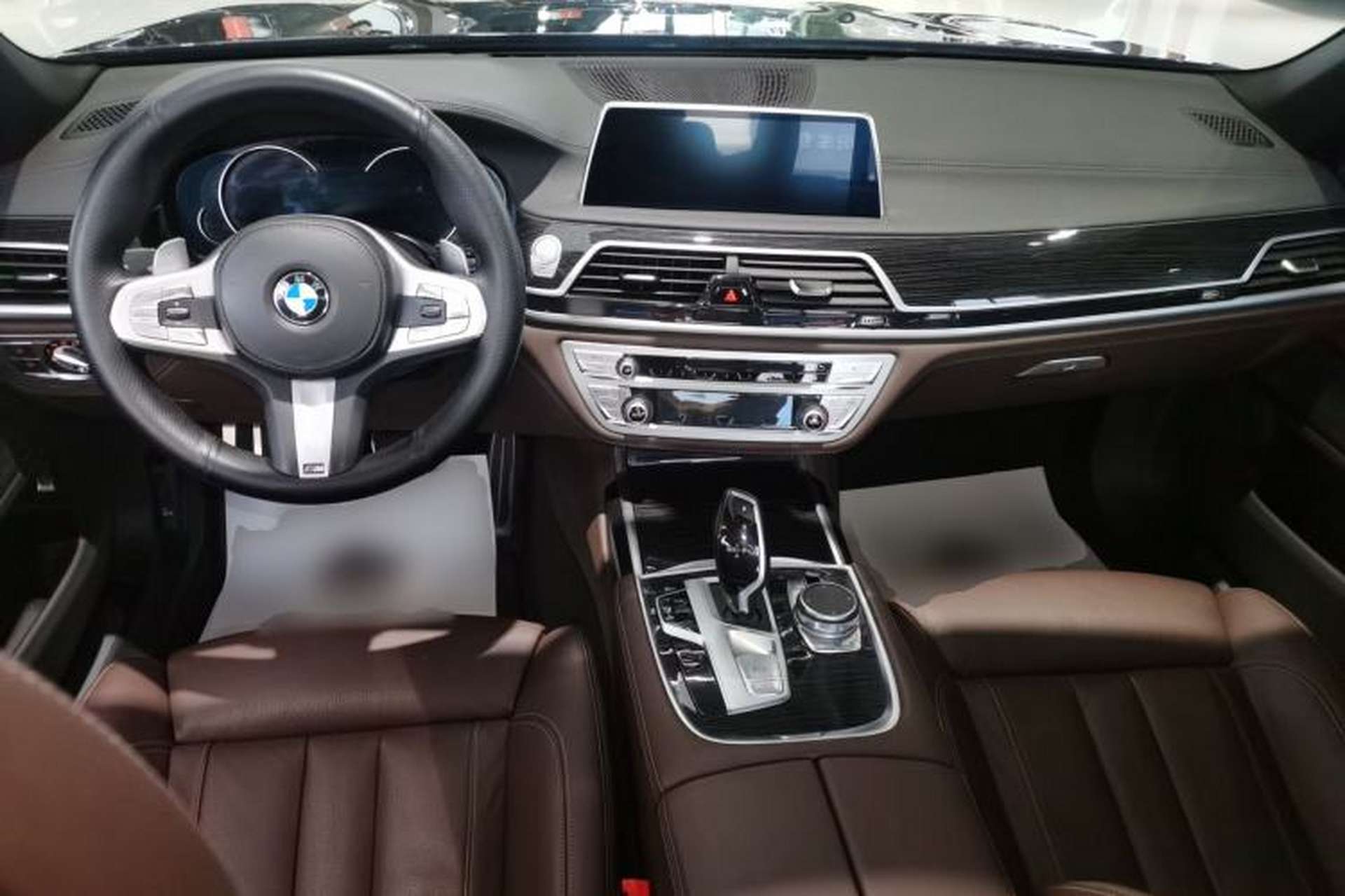 Used BMW 7 Series 2018 730Li Leading Model M Sport Package Center Console