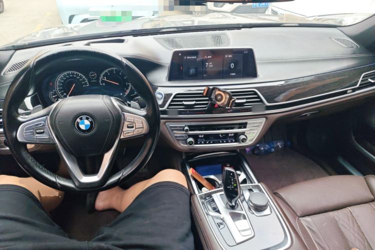 Used BMW 7 Series 2018 740Li M Sport Package Leading Model Center Console