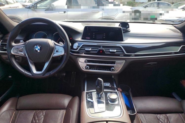 Used BMW 7 Series 2018 740Li M Sport Package Leading Model Center Console