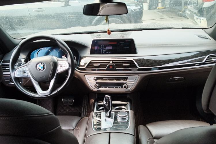 Used BMW 7 Series 2018 730Li Leading Model M Sport Package Center Console