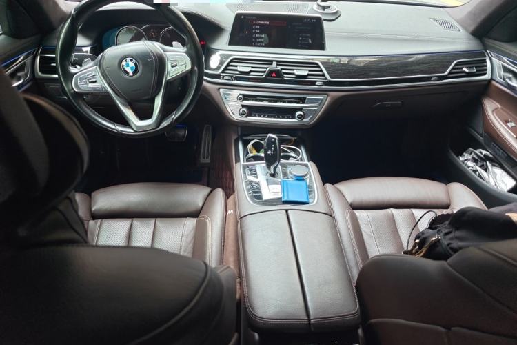 Used BMW 7 Series 2018 730Li Leading Model M Sport Package Center Console