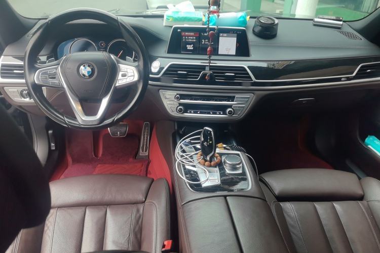 Used BMW 7 Series 2018 730Li Leading Model M Sport Package Center Console