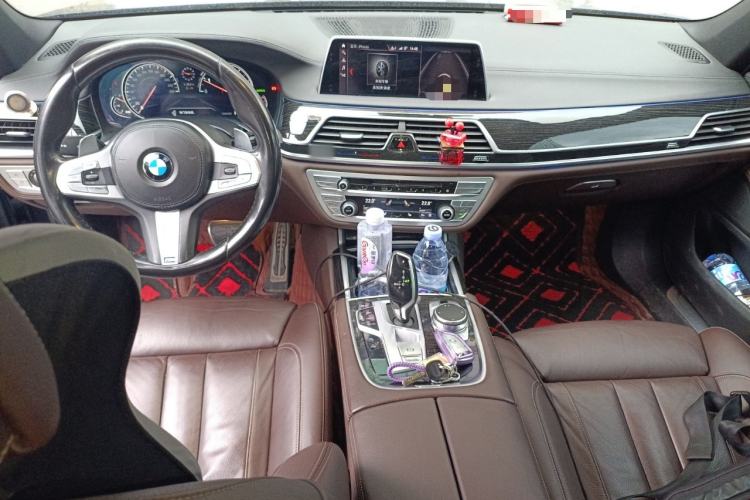 Used BMW 7 Series 2018 730Li Leading Model M Sport Package Center Console
