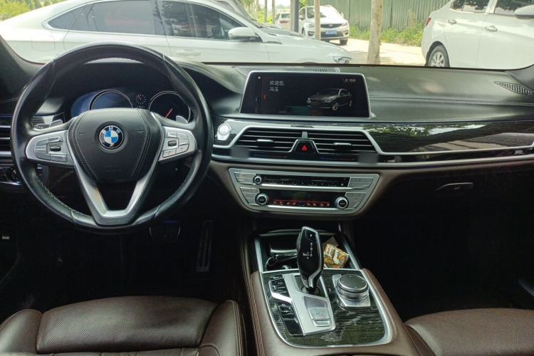 Used BMW 7 Series 2018 740Li M Sport Package Leading Model Center Console