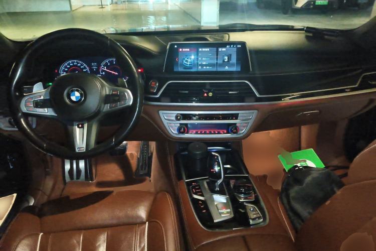 Used BMW 7 Series 2018 M760Li xDrive Center Console