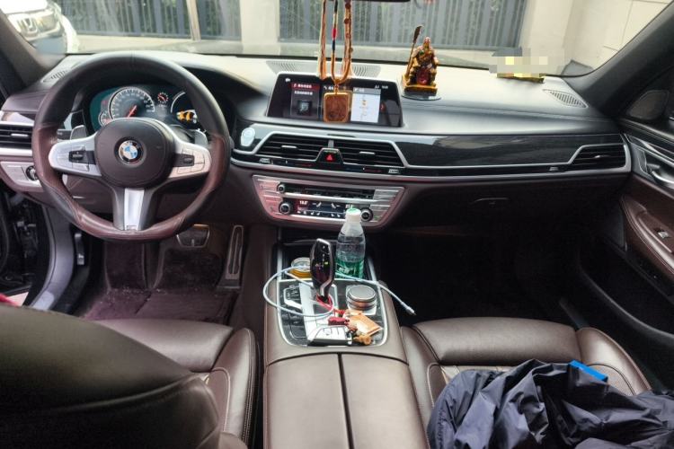 Used BMW 7 Series 2018 740Li M Sport Package Leading Model Center Console