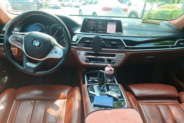 Used BMW 7 Series 2018 740Li M Sport Package Leading Model Center Console