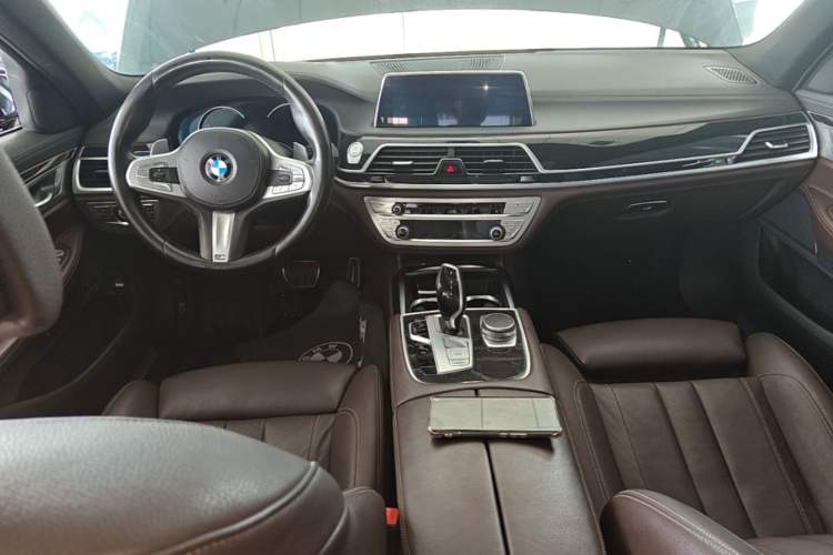 Used BMW 7 Series 2018 730Li Leading Model M Sport Package Center Console