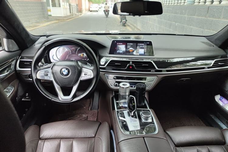 Used BMW 7 Series 2018 730Li Luxury Edition M Sport Package Center Console