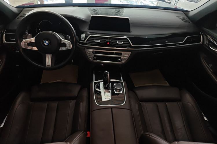 Used BMW 7 Series 2018 730Li Leading Model M Sport Package Center Console