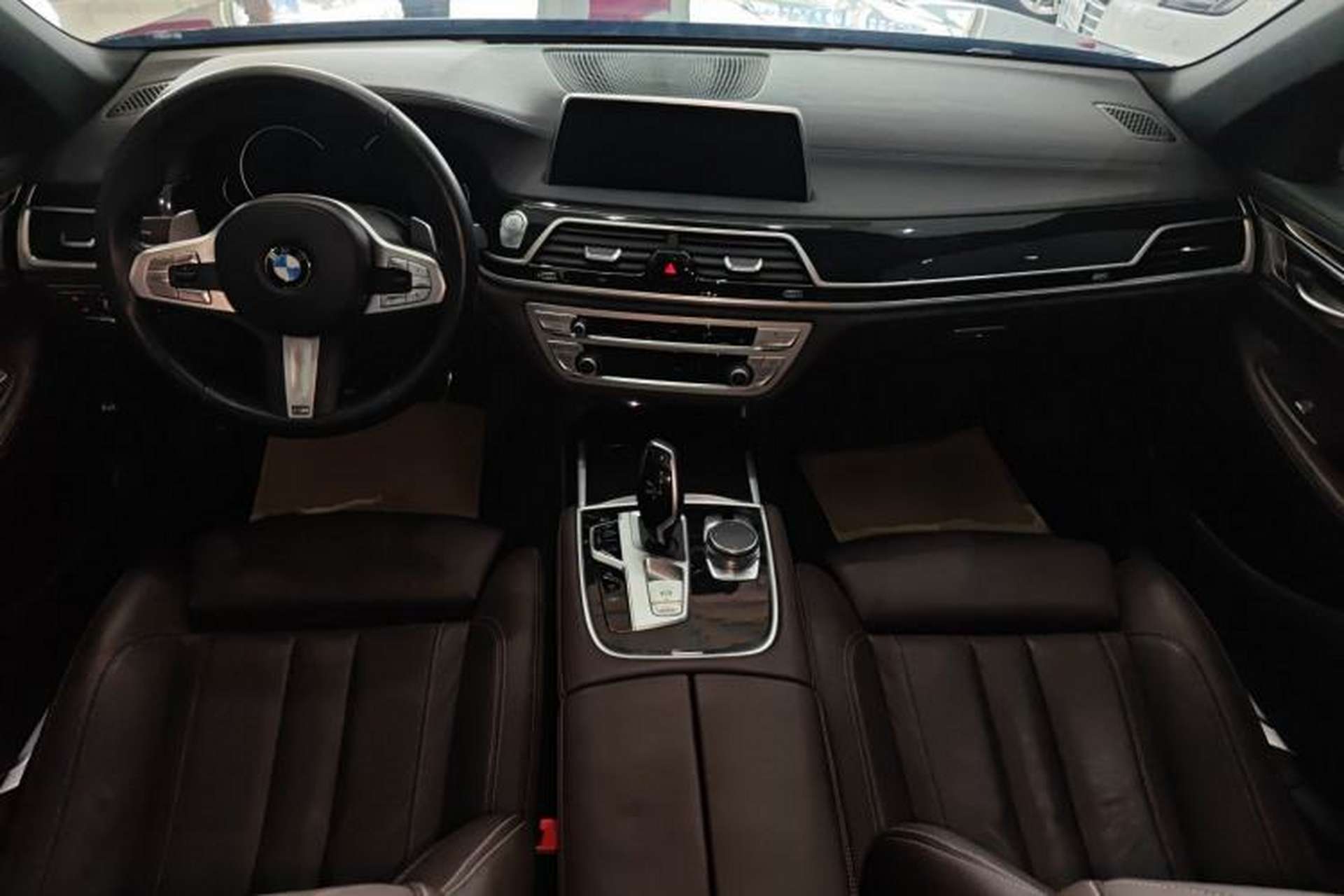 Used BMW 7 Series 2018 730Li Leading Model M Sport Package Center Console
