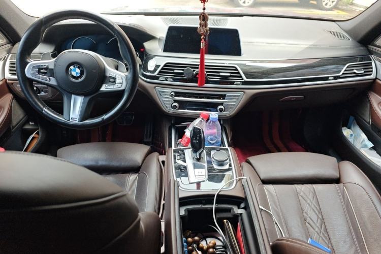 Used BMW 7 Series 2018 730Li Luxury Edition M Sport Package Center Console