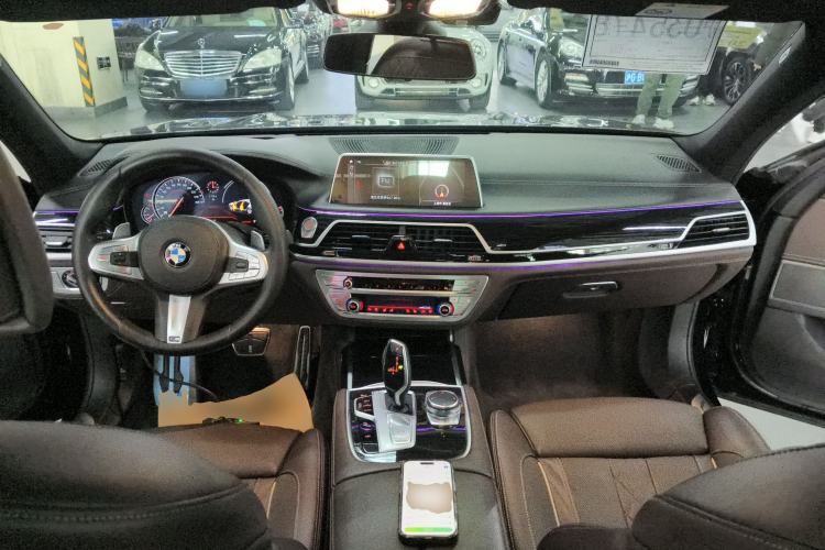 Used BMW 7 Series 2018 730Li Luxury Edition M Sport Package Center Console