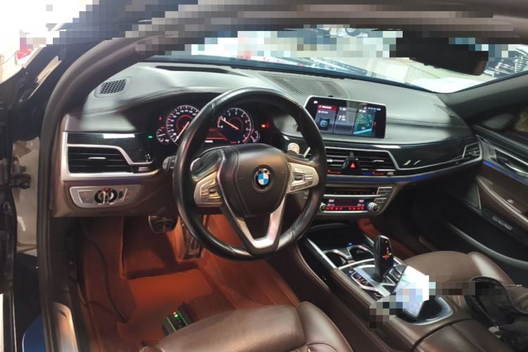 Used BMW 7 Series 2018 730Li Luxury Edition M Sport Package Center Console