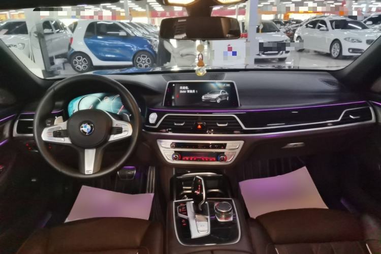 Used BMW 7 Series 2018 740Li M Sport Package Leading Model Center Console