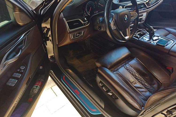 Used BMW 7 Series 2018 740Li Leading Model Excellence Package Driver Seat