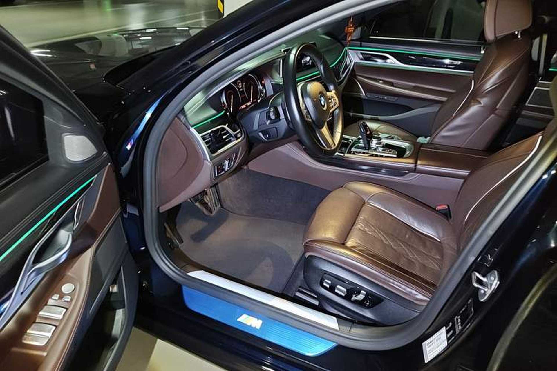 Used BMW 7 Series 2018 730Li Luxury Edition M Sport Package Driver Seat