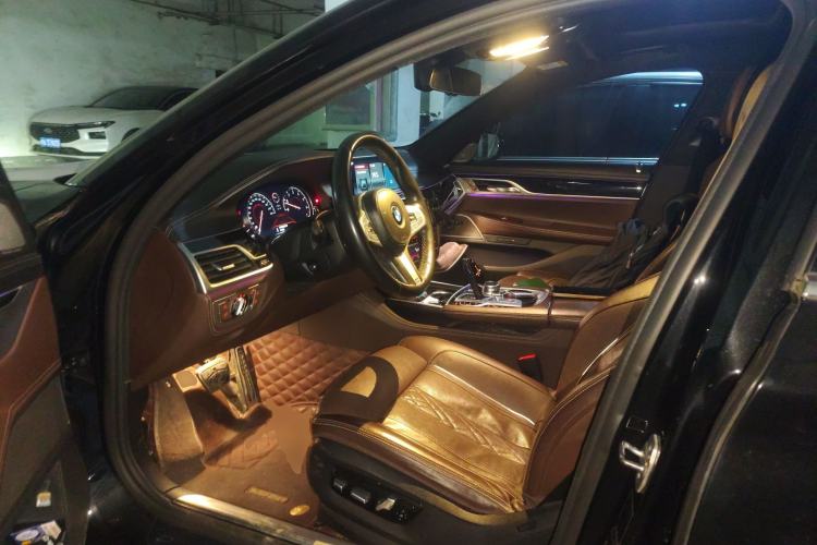 Used BMW 7 Series 2018 730Li Luxury Edition M Sport Package Driver Seat