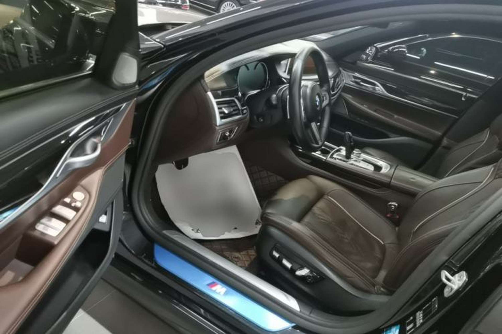 Used BMW 7 Series 2018 740Li M Sport Package Leading Model Driver Seat