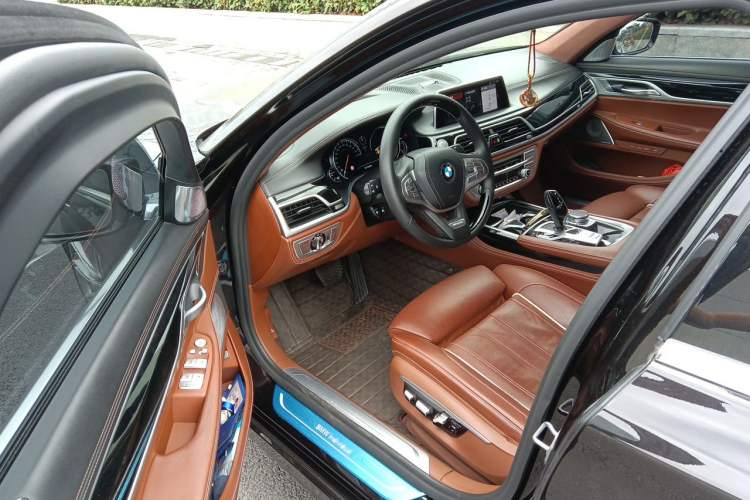 Used BMW 7 Series 2018 740Li xDrive Luxury Edition Excellence Package Driver Seat