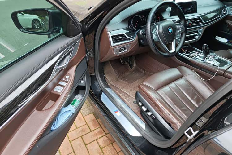 Used BMW 7 Series 2018 730Li Leading Model M Sport Package Driver Seat