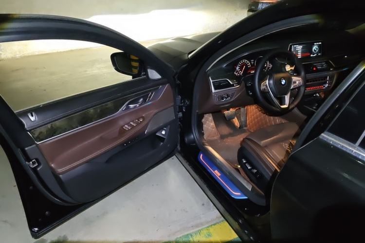 Used BMW 7 Series 2018 740Li Leading Model Excellence Package Driver Seat