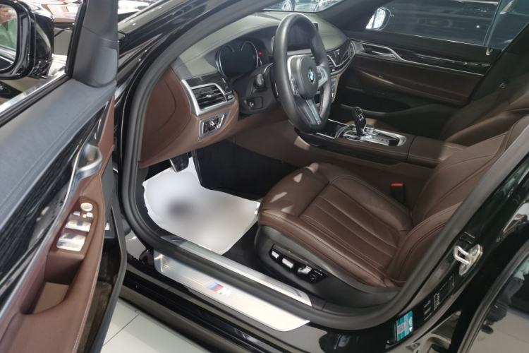 Used BMW 7 Series 2018 730Li Leading Model M Sport Package Driver Seat