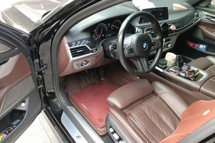 Used BMW 7 Series 2018 730Li Luxury Edition M Sport Package Driver Seat