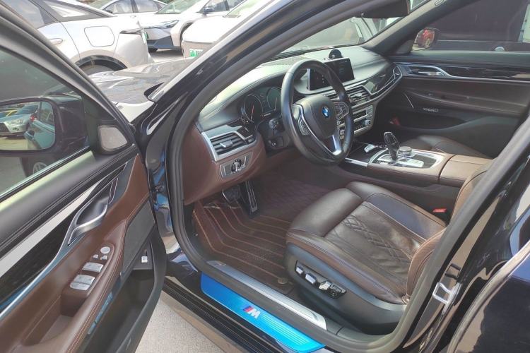Used BMW 7 Series 2018 740Li M Sport Package Leading Model Driver Seat
