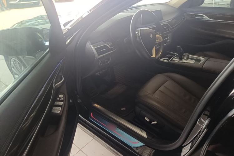 Used BMW 7 Series 2018 730Li Leading Model Excellence Package Driver Seat