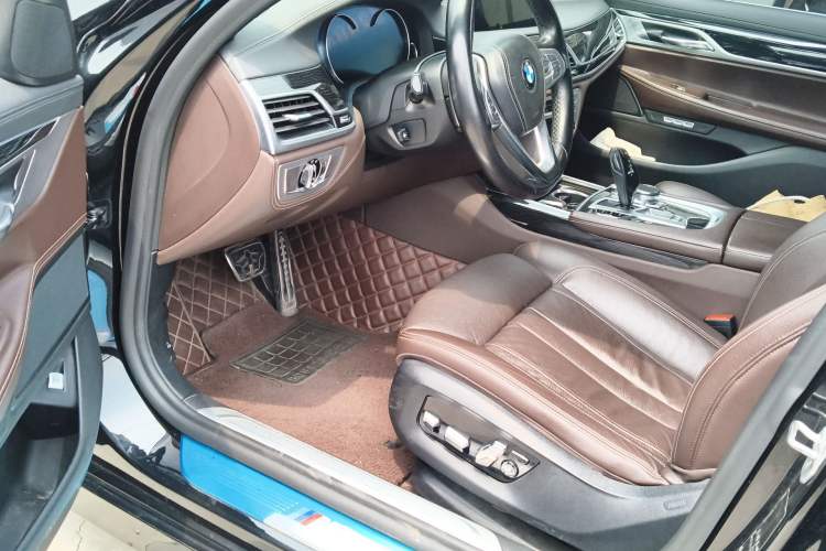 Used BMW 7 Series 2018 730Li Leading Model M Sport Package Driver Seat