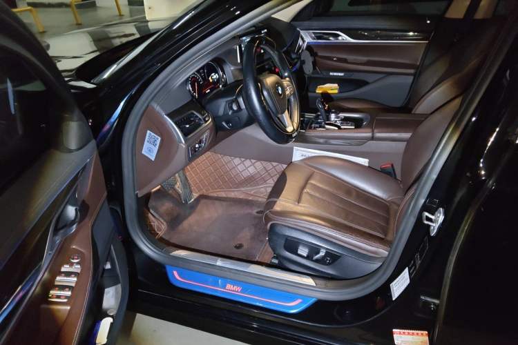 Used BMW 7 Series 2018 730Li Leading Model Excellence Package Driver Seat