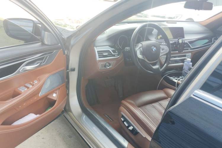 Used BMW 7 Series 2018 740Li xDrive Luxury Edition Excellence Package Driver Seat
