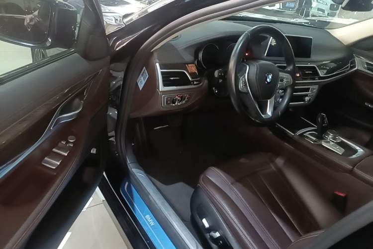 Used BMW 7 Series 2018 730Li Leading Model Excellence Package Driver Seat
