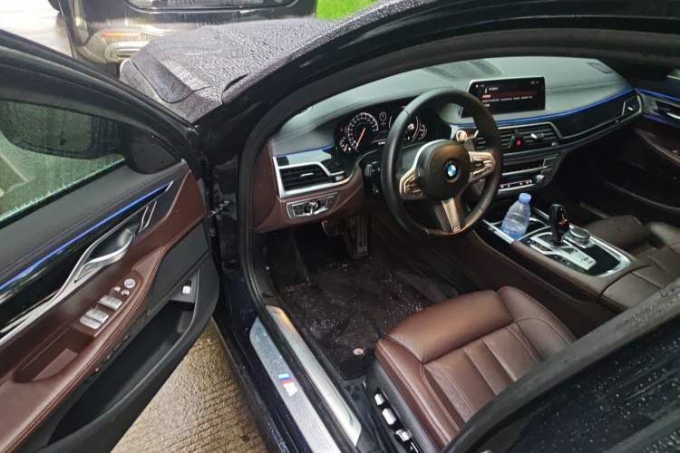 Used BMW 7 Series 2018 730Li Leading Model M Sport Package Driver Seat