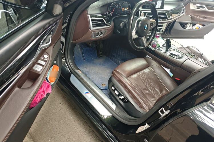 Used BMW 7 Series 2018 730Li Luxury Edition M Sport Package Driver Seat