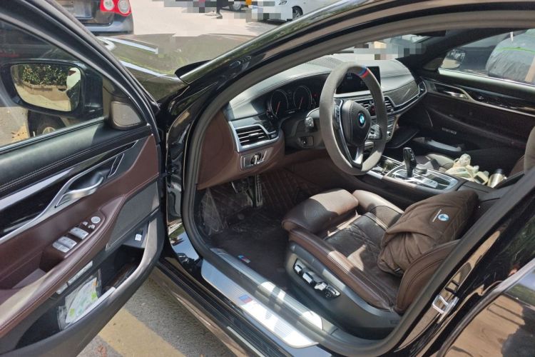 Used BMW 7 Series 2018 730Li Luxury Edition M Sport Package Driver Seat