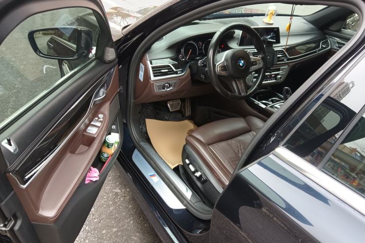 Used BMW 7 Series 2018 730Li Luxury Edition M Sport Package Driver Seat