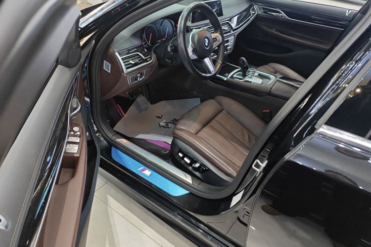 Used BMW 7 Series 2018 730Li Leading Model M Sport Package Driver Seat