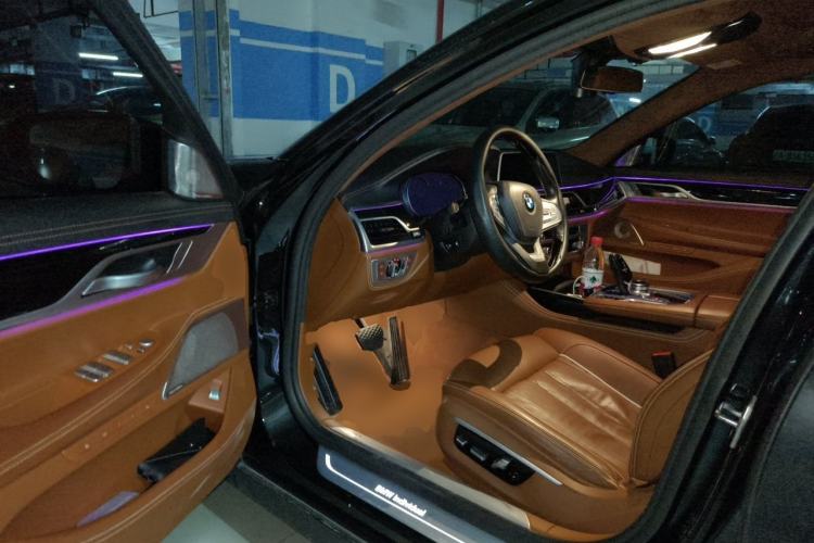 Used BMW 7 Series 2018 740Li xDrive Luxury Edition Excellence Package Driver Seat
